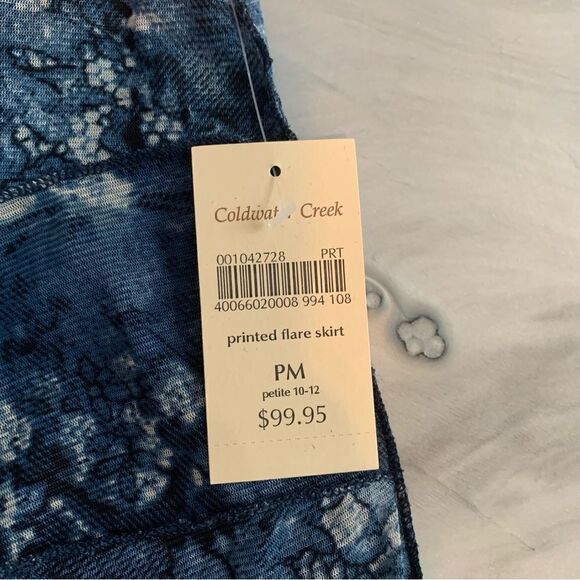 NWT New COLDWATER CREEK Gored Printed Flare Skirt White Blue Petite M PM 10 12 - Picture 3 of 4